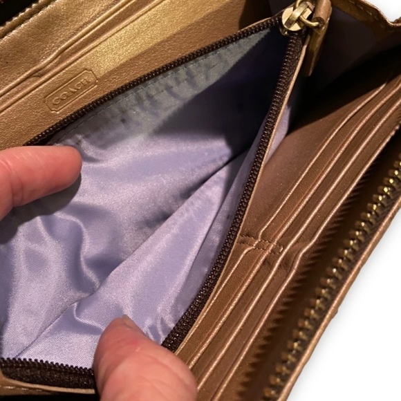 Tan leather coach wallet - Picture 4 of 5